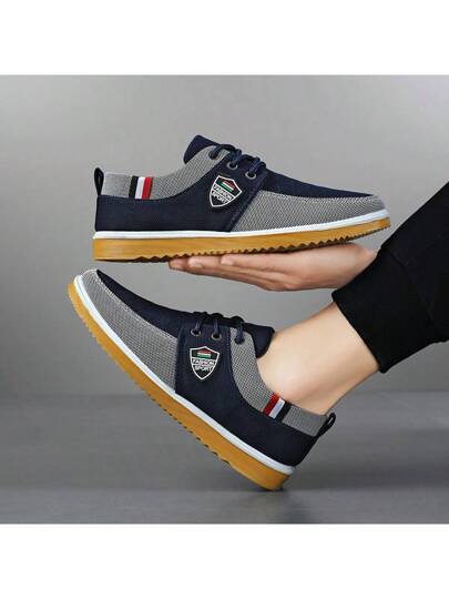 أحذية رياضية كانفاس قصيرة السطح بنمط عصري رياضي غير رسمي جديد للرجال 2025