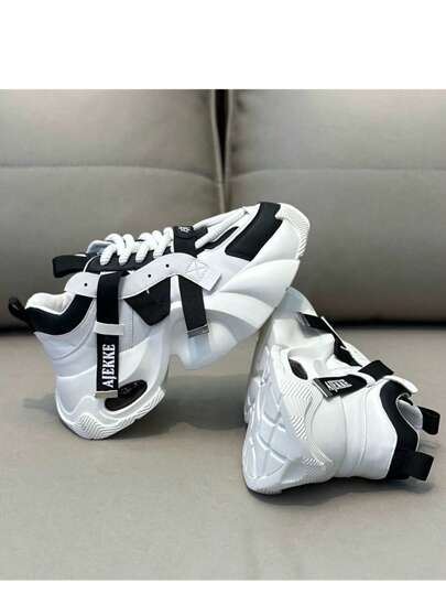 أحذية رياضية شبابية بنعل سميك وطباعة موضة ، أحذية رياضية مريحة للاستخدام اليومي ، أحذية رسمية بطراز بانك عصري سهلة الارتداء ، أحذية كاجوال متنفسة ومزينة بشبك ذات تصميم عملي