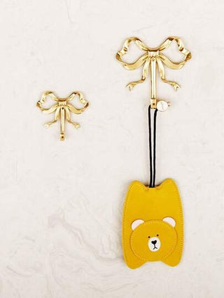 عنق الزر الذهبي خطاف الحائط قطعة واحدة ، خطاف عنق الزر الذهبي ، خطاف الحائط من النحاس الأصفر ، معلق الباب ، خطافات المنشفة ، خطافات معطف النحاس الأصفر ، خطافات الزينة للزفاف والحمام وغرفة المعيشة والمطبخ ، معلق الحائط المعدني المطلي من النحاس للغرفة...