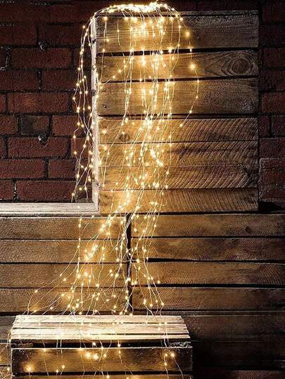 أضواء سلسلة مفلرة للاستخدام في الخارج، أضواء شرائط مثل المتألقة، أضواء سلك نحاسي مقاومة للماء تعمل ببطارية بشكل متدفق، بريموت كنترول و عواميد، 8 أنماط وميض، أضواء مفلرة لديكور حديقة المنزل وحفلات الزفاف