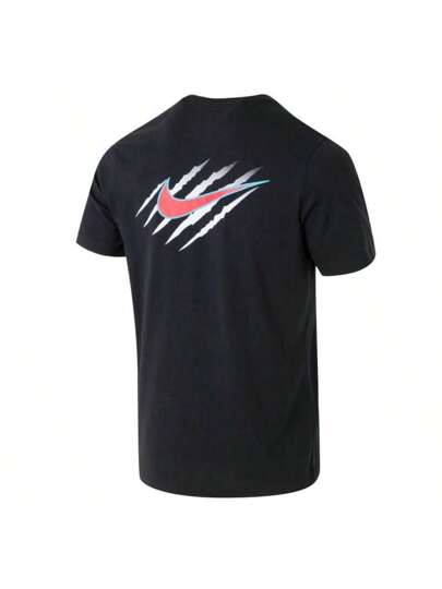 Nike قميص تي شيرت قصير الأكمام JM M NK TEE SCRATCH SU25 ، قماش قطني ناعم ، رجالي عادي ، للخارج ، للتدريب ، للجري ، HV1691