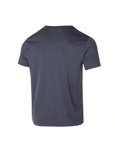 Puma قميص كاجوال تي شيرت رجالي قصير الأكمام لعشاق القطط، من سلسلة M TAD ESSENTIALS ، مع رسم قطة ، يمتص الرطوبة وسريع الجفاف، لممارسة الرياضة وأنشطة رجالية شاملة، الرقم المرجعي 527344-69