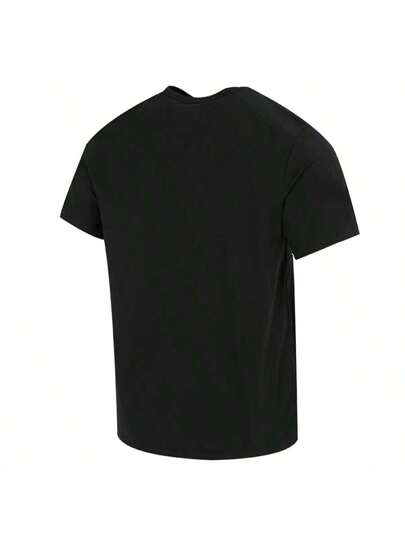 Nike قميص T قصير الأكمام Dri-FIT UV HYVERSE من Nike، من قماش ناعم وقابل للتنفس للرجال، للاستخدام اليومي والتمرين DV9840