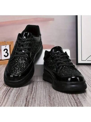 أحذية رياضية كاجوال منخفضة الكعب للرجال ، لون أحادي ، جلد مزيف ، لامع ، نعل من EVA ، بطانة من النسيج وال- EVA ، إغلاق بالأربطة ، للرجال والنساء