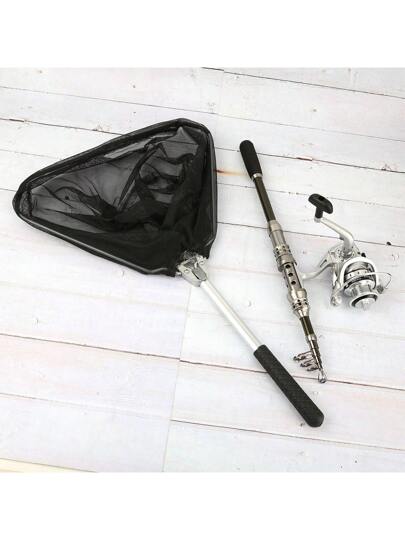 طقم أسود وفضي لصيد السمك، يشمل: 1 صيد من الألياف الكربونية الأسود والفضي (بمقاسات 1.8م، 2.1م، 2.4م، 2.7م، 3م)، 1 بكرة معدنية فضية (بإطلاق سلس للخيط)، 1 علبة طعم صيد أساسي، 1 لفة خيط صيد، 1 شبكة هبوط، و1 حقيبة معدات صيد محمولة. المنسق بالألوان الأسود والفض