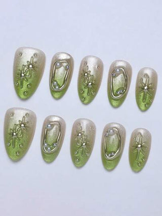 10 قطعة من أظافر اللوز القصيرة الجديدة بتدرج الألوان، بصنع معدني مرصع بالنجوم واللؤلؤ والماس ، درجات لون أخضر فاتح وبيج ، أظافر صناعية فنية أنيقة (أدوات وإكسسوارات الأظافر مرفقة كهدية)
