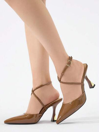 نساء مشابك معدنية حذاء رسمي ذو نقاط وأربطة متقاطعة ، لون سادة ، كعب عال أنيق وأخلاق مناسبة للحفلات ، الزفاف ، المواظبة اليومية ، هدية عيد الميلاد ، المكتب ، الخارج ، الربيع والصيف ، البني