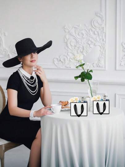 20 حقيبة هدايا صغيرة ذات حواف بيضاء وسوداء مع مقابض- مناسبة للحرفيين ومنظمي الحفلات وواهبي الهدايا، رائعة للأعراس والأعياد الميلادية والحفلات والأعمال اليدوية و تخزين المجوهرات - حجم صغير إلى متوسط في لون الكرافت الوردي (7*5.9*2.75 بوصة) أكياس هدايا الحفل