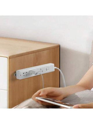 1 قطعة حامل لشريط الطاقة المثبت على الحائط، حامل بلاستيكي لتثبيت الموجه الكهربائي، منظم للكابلات لوضع الأسلاك وأشرطة الطاقة دون الحاجة للحفر (توصيل عشوائي 3 مخارج أو 2 مخرج)