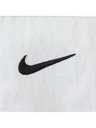Nike جاكيت أنثوي بسحاب كامل AS NSW EVRTHNG WVN RPL UV، جاكيت خارجي مبطن بقلنسوة منسوجة HJ1000-100
