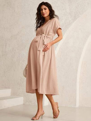 MaterniWear فستان حمل أنيق بلون سادة بأكمام قصيرة