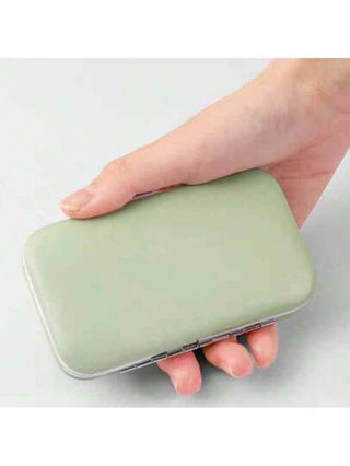 7 قطع من طقم مقص أظافر من الفولاذ المقاوم للصدأ، يشمل ملف أظافر، مقص قلب، ملعقة أذن، مقص حواجب، كاشطة أظافر، مقص أظافر، أدوات تجميل منزلية