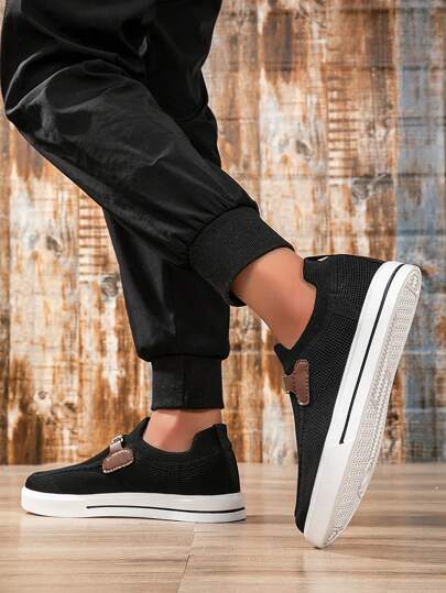 أحذية رياضية كاجوال خفيفة الوزن للرجال، ذات تهوية جيدة للاستخدام كأحذية تزحلق، مريحة وخفيفة للاستخدام في جميع المواسم، مناسبة للطلاب والتزلج، خفيفة وجيدة التهوية في الربيع والصيف، أحذية كبيرة الحجم للرجال، أحذية رياضية عصرية للجري