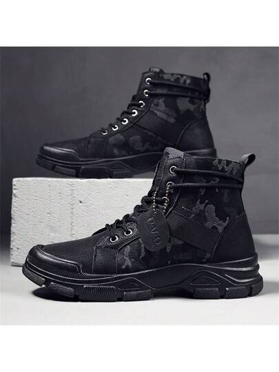 بوت رجالية أنيقة عصرية ذات نعل طري, بوت برقبة عالية "تناسب الجميع", بوت صحراوية سوداء باطبعات عشوائية