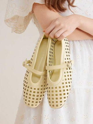 MOTF PREMIUM أحذية بلية لليزر البالوني والمنفذة المفرغة، أحذية ماري جين أنيقة وبسيطة للنساء ذات طراز كاجوال مريح