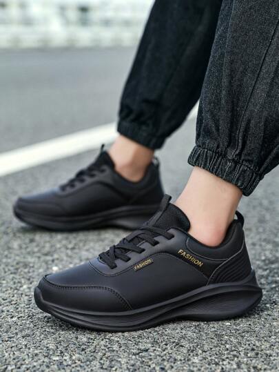 أحذية رياضية للجري والتنفس للرجال، كلاسيكية وأنيقة، أحذية رياضية للجري من قماش الشبك ذات لون أحادي، منخفضة الرقبة، مريحة وليّنة مخففة للصدمات للرياضة والاستخدام اليومي، باللون الأسود