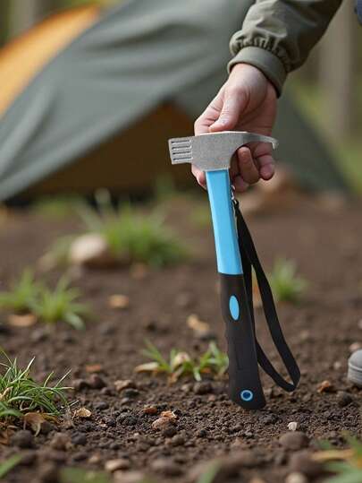 قطعة واحدة مطرقة خارجية متعددة الوظائف باللون الأزرق للتخييم والاستخدام المنزلي، مطرقة متينة مزودة بسير للرسغ، مناسبة للتخييم والإصلاحات المنزلية