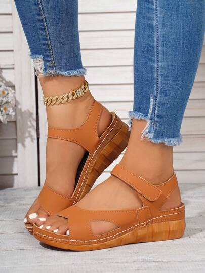 حذاء صندل كلاسيكي 2025 جديد الوصول, مقاس كبير للسيدات , طبقة سميكة الأربطة السحرية خفيف الوزن, ذو تصميم أنيق خطوط الموضة