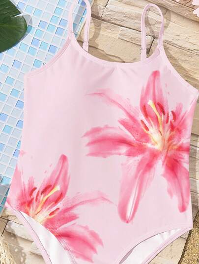 بدلة سباحة قطعة واحدة بتصميم زهور الخبيزة والهيبسكوس الاستوائية للبنات المراهقات ، بقصة بسيطة وعصرية ، مناسبة للاستخدام في الصيف والعطلات الشاطئية ، "فتاة جوز الهند ، صيف عطلة هادئ"
