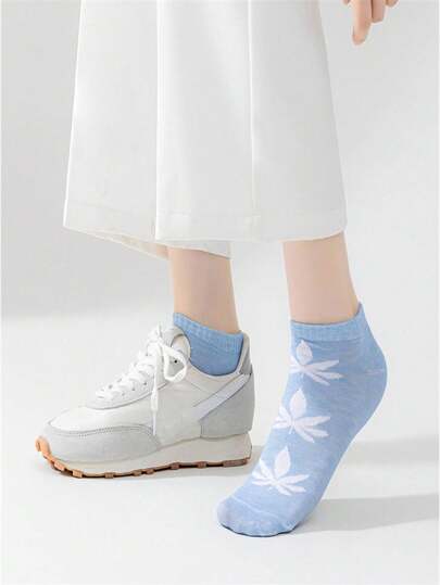 5/10/20 زوج ملون عشوائي من الأنماط شكل أوراق القيقب جوارب، جوارب قصيرة يمكن للجنسين ارتداؤها لأغراض المنزل، اللياقة البدنية اليومية، الجري، والمشي