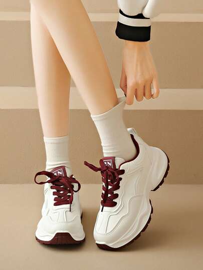 أحذية رياضية نسائية سميكة الوحدة، أحذية تنس خفيفة الوزن عصرية، أحذية رياضية سميكة وجميلة، أحذية تدريب متعددة الاستخدامات