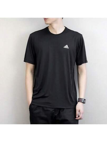 Adidas تي شيرت رجالي جديد من أديداس للتدريب الصيفي والجري واللياقة البدنية والترفيه مريح وجيد التهوية برقبة دائرية وأكمام قصيرة HT9052