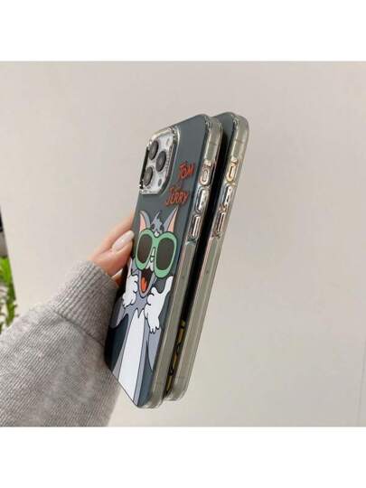 bandai قطعة واحدة من غطاء هاتف ملون وفضي بطبعة القطة والفأر IMD، مناسب لهواتف 15 برو ماكس، 12، 14/13 بغطاء خلفي صلب