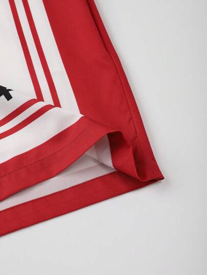 Manfinity VDAYZ شورت شاطئ للرجال ذو خصر رباط وباتش ملون