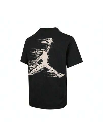 Nike تيشيرت كم قصير بطباعة اسم العلامة التجارية "ج ية"، رقبة طاقم مصنوعة من النسيج المحبوك، لون أسود، JKY8971-010