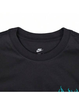 Nike قميص رجالي AS U NSW TEE M90 OC LG GFX SEG أكمام قصيرة، رقبة مستديرة مُضفّر أكمام قصيرة THQ9257-060