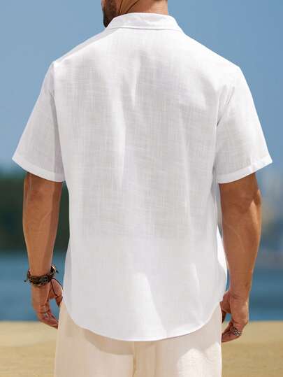 Manfinity Nomadique قميص كاجوال قصير الأكمام لون سادة للرجال في الصيف