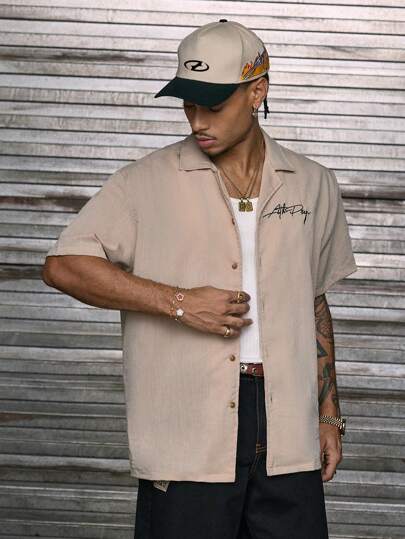 AXEPEAK قميص رجالي بأكمام قصيرة فضفاض، قميص بأزرار بحروف عتيقة، قميص العودة إلى المدرسة، للإجازات والأصدقاء