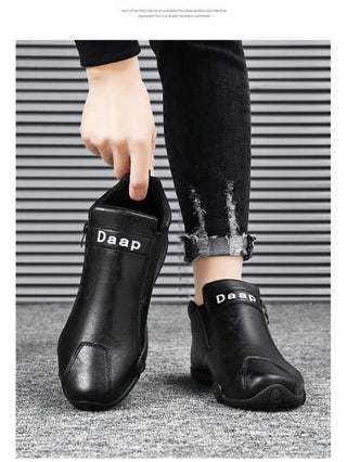 بوت رياضية كاجوال من الجلد للرجال ذات تصميم سحاب جانبي أنيق ومريح ، بوت رياضية عصرية وسامية من علامة تجارية داب بوت رياضية رسمية من الجلد للرجال ، بوت خفيفة الوزن خمس أصابع عملية وأنيقة