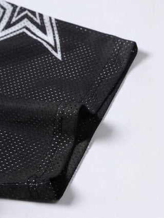 Manfinity Streetrush قميص تي شيرت للشباب بطباعة جرافيك شارع مع أرقام وأحرف 23 قميص جيرسي كبير الحجم قميص رياضي جيرسي للرجال جيرسي للرجال Y2k جيرسي شبكي قميص جيرسي 23 للرجال