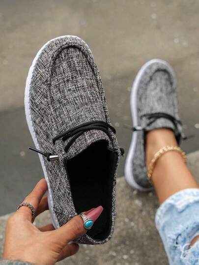 أحذية كانفاس رياضية كاجوال للنساء، باللون الرمادي المنفذ للهواء وغير قابلة للانزلاق، قماش كانفاس بنمط لون واحد، برقبة مستديرة، رباط مرن، سهلة الارتداء