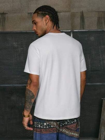 AXEPEAK قميص رجالي صيفي قصير الأكمام بطباعة حرف عفوية وعارضة للملابس العادية