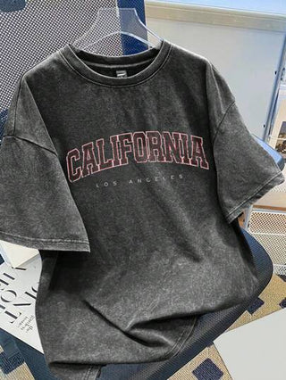 Manfinity Joysei قميص تي شيرت رجالي كبير الحجم بطبعة كاليفورنيا الرجعية، لون مختلط أسود، أكمام قصيرة، مناسب كهدية للصديق والارتداء في الخارج، تي شيرت كاليفورنيا الرجعي، شعار تي شيرت رجالي