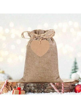 10/20 مجموعة أكياس هدايا من الكتان الخشن مع أربطة وتصميم قلب، علامات هدايا وخيوط، أكياس هدايا قابلة لإعادة الاستخدام بمقاس 4*6 بوصة، أكياس كتان، أكياس كتان للهدايا في حفلات الزفاف والمجوهرات وأعياد الحب والحرف اليدوية والكريسماس