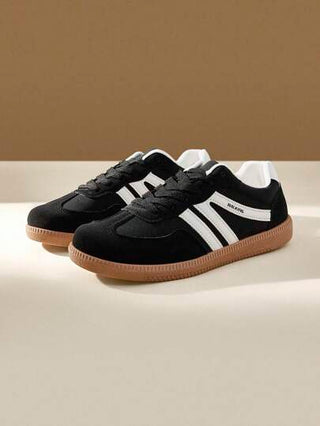 CUCCOO EASI حذاء رياضي نسائي بيج بتصميم بسيط