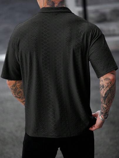 Manfinity RSRT قميص بولو قصير الأكمام من قماش ذو ملمس للرجال، مناسب للارتداء اليومي والتنقل