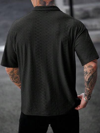 Manfinity RSRT قميص بولو قصير الأكمام من قماش ذو ملمس للرجال، مناسب للارتداء اليومي والتنقل