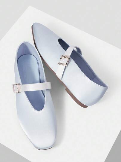 MOTF PREMIUM أحذية ماري جين مسطحة بإبزيم