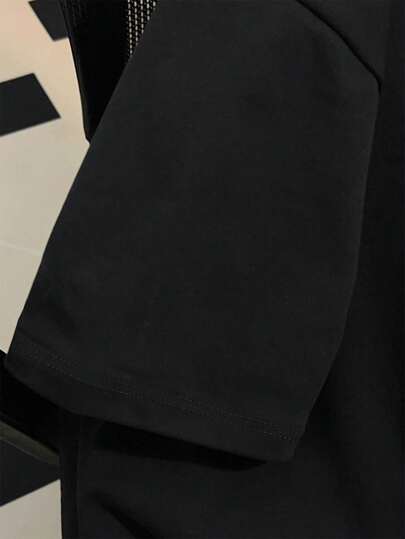 Manfinity Dauomo قميص بولو قصير الأكمام للرجال بسحاب وطباعة ألوان متباينة