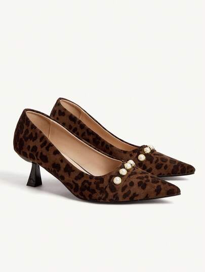 CUCCOO CHICEST أحذية كعب عالي للنساء بأصبع قدم مدبب باللون الفضي مع تصميم فريد من نوع الحزام المتقاطع، مناسبة للعمل