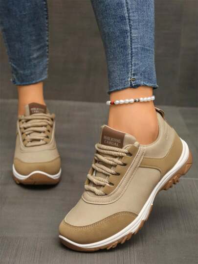 أحذية رياضية كاجوال للنساء ذات نعل سميك عتيق، موضة خريف 2025