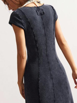 Bohemela فستان كنزة رقبة على شكل حرف V، بلون أحادي، بخصر ضيق، مغسول، بطول الركبة للنساء