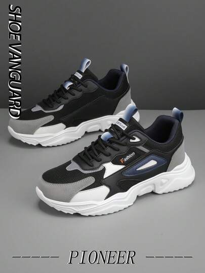 أحذية رياضية للرجال بتصميم شبكي مريح وقابل للتنفس، مع لون متباين وشعار مطرز، مناسبة للركض والتنزه والأنشطة الرياضية اليومية