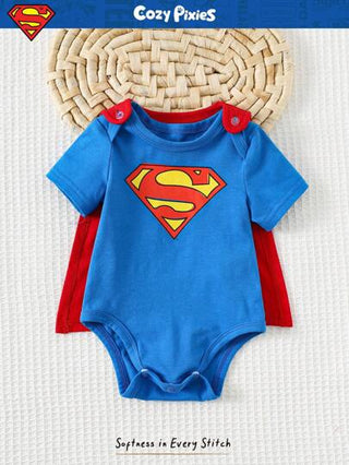 Cozy Pixies SUPERMAN X Cozy Pixies طقم بدلة وكاب للأطفال حديثي الولادة الذكور، بدلة بياقة دائرية وأكمام قصيرة وكاب بلون أحادي، 2 قطعة