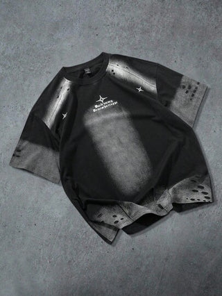 ROMWE MEN Street Life قميص تي شيرت قصير الأكمام مطبوع بطباعة الشارع الأمريكي، طراز سنوات 2000