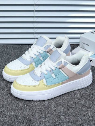 أحذية رجالية متعددة الألوان عصرية، قابلة للتنفس، مريحة، خفيفة الوزن، متعددة الاستخدامات للعطلات والحفلات والمشي مع الشريك